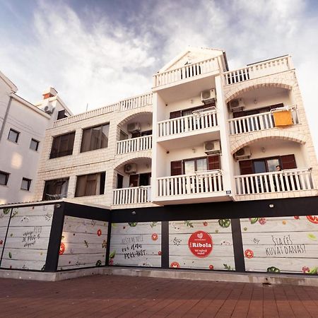 Apartmani Baki Подстрана Экстерьер фото