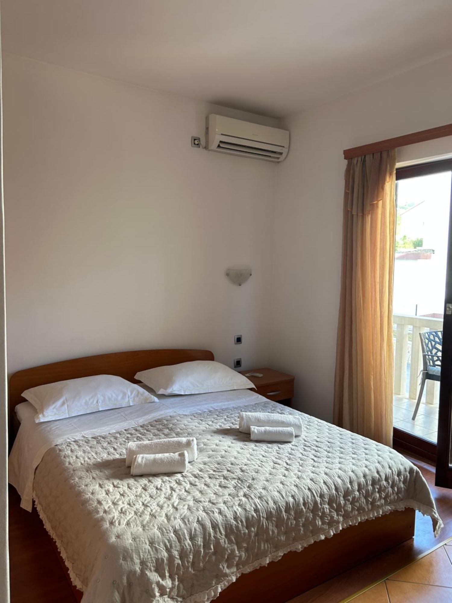 Apartmani Baki Подстрана Экстерьер фото