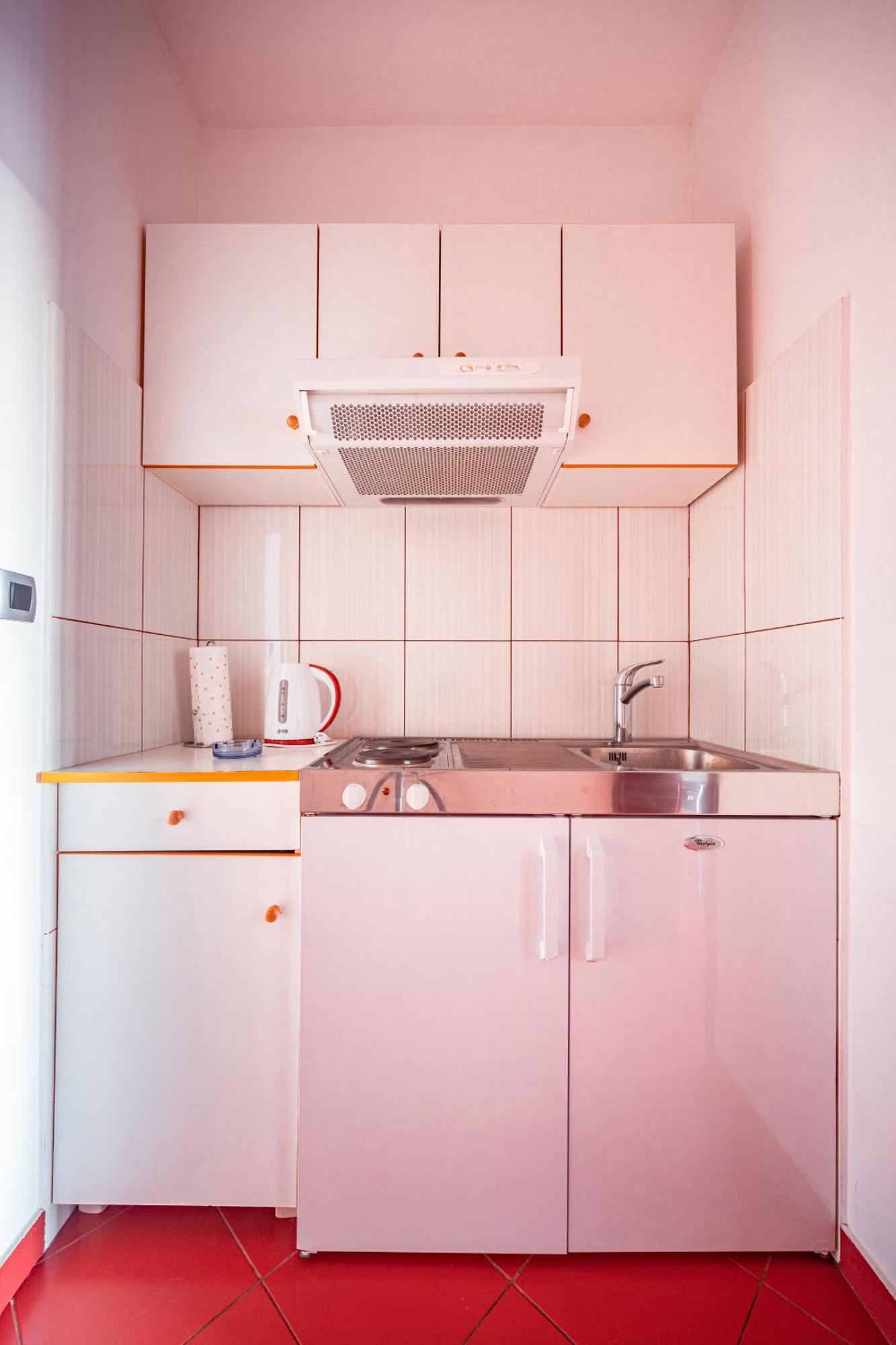 Apartmani Baki Подстрана Экстерьер фото