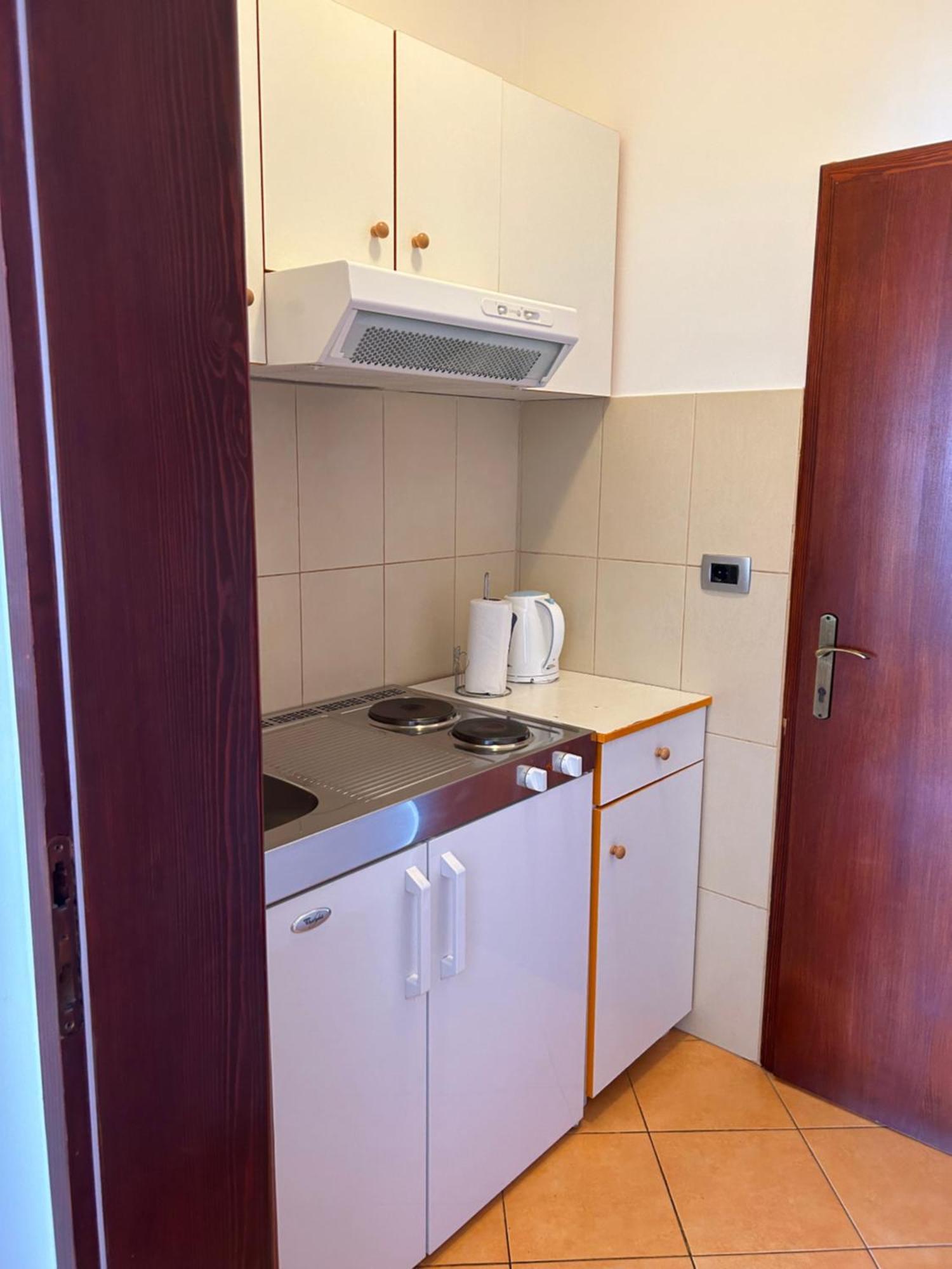Apartmani Baki Подстрана Экстерьер фото